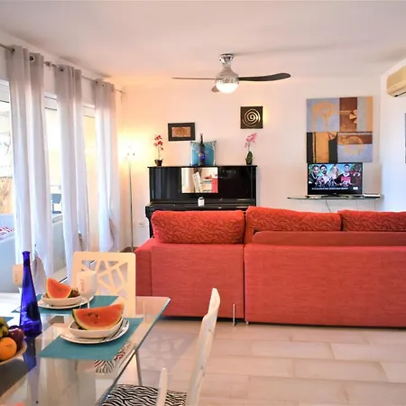 Exclusive Golf Private Pool أذيخي